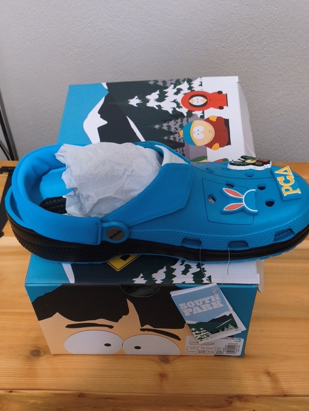 Crocs - Picture 1 of 2